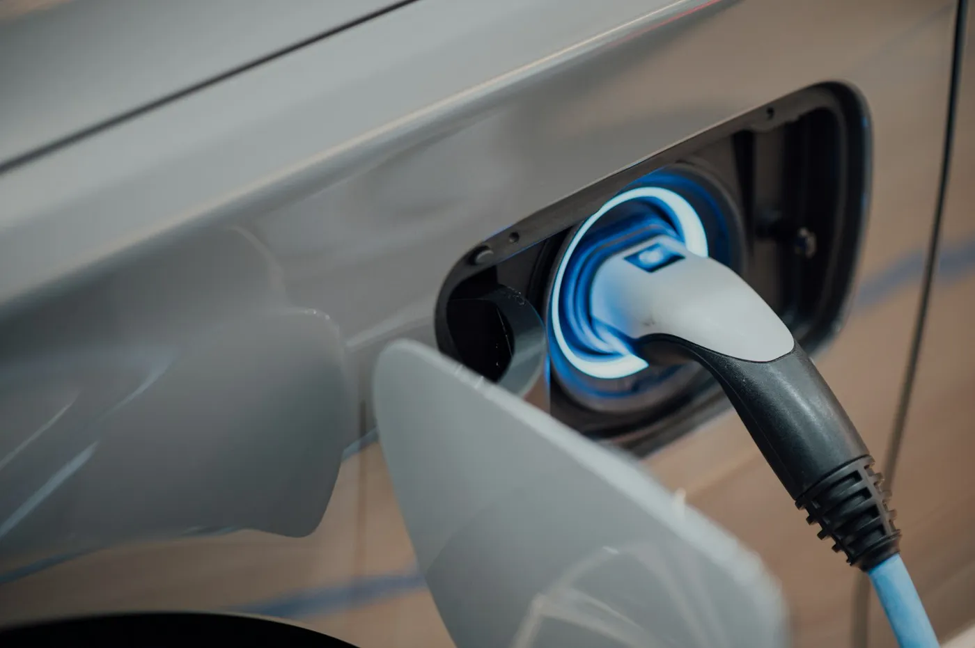Elektrofahrzeug an der Ladestation